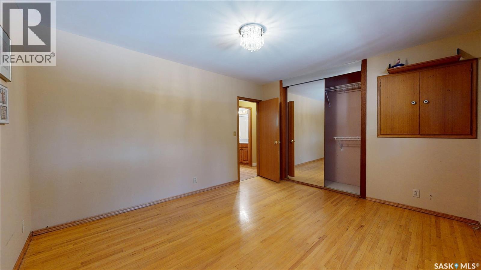 130 Cameron CRESCENT - Image 22
