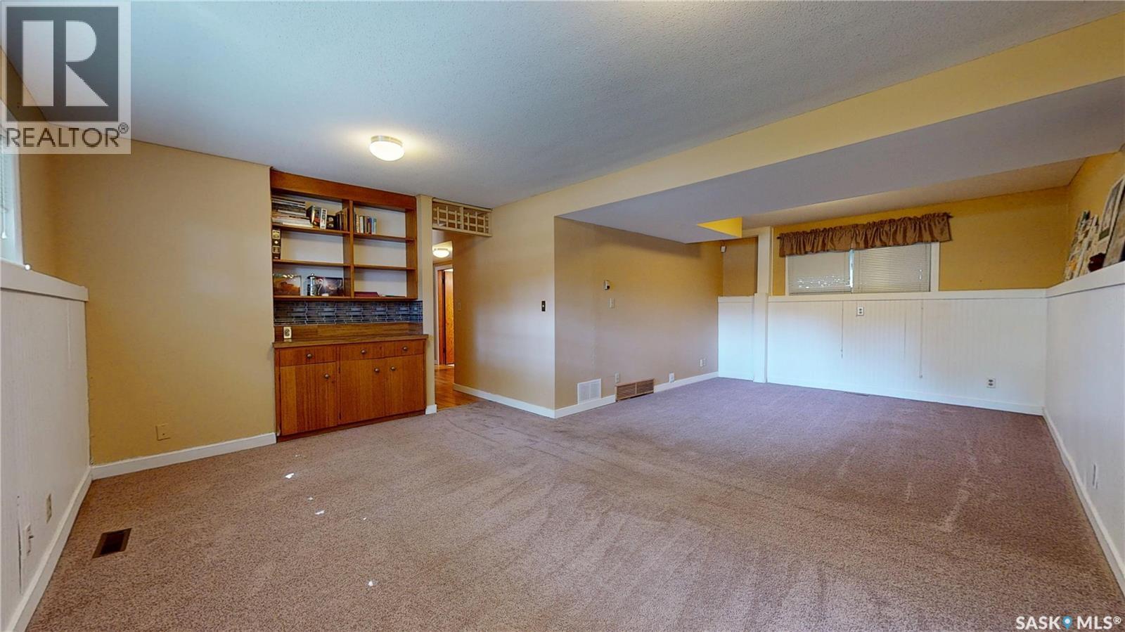 130 Cameron CRESCENT - Image 33