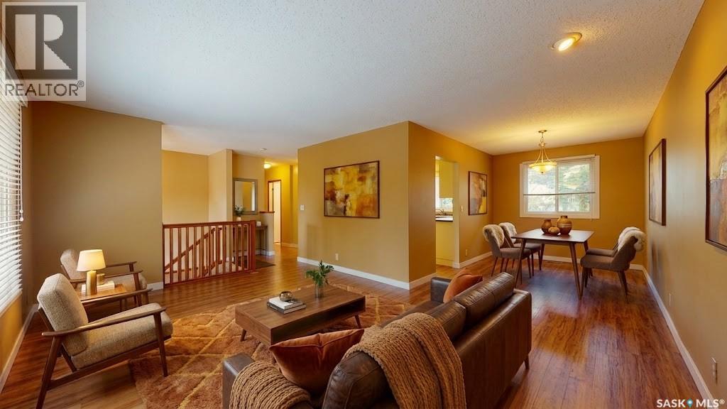 130 Cameron CRESCENT - Image 5