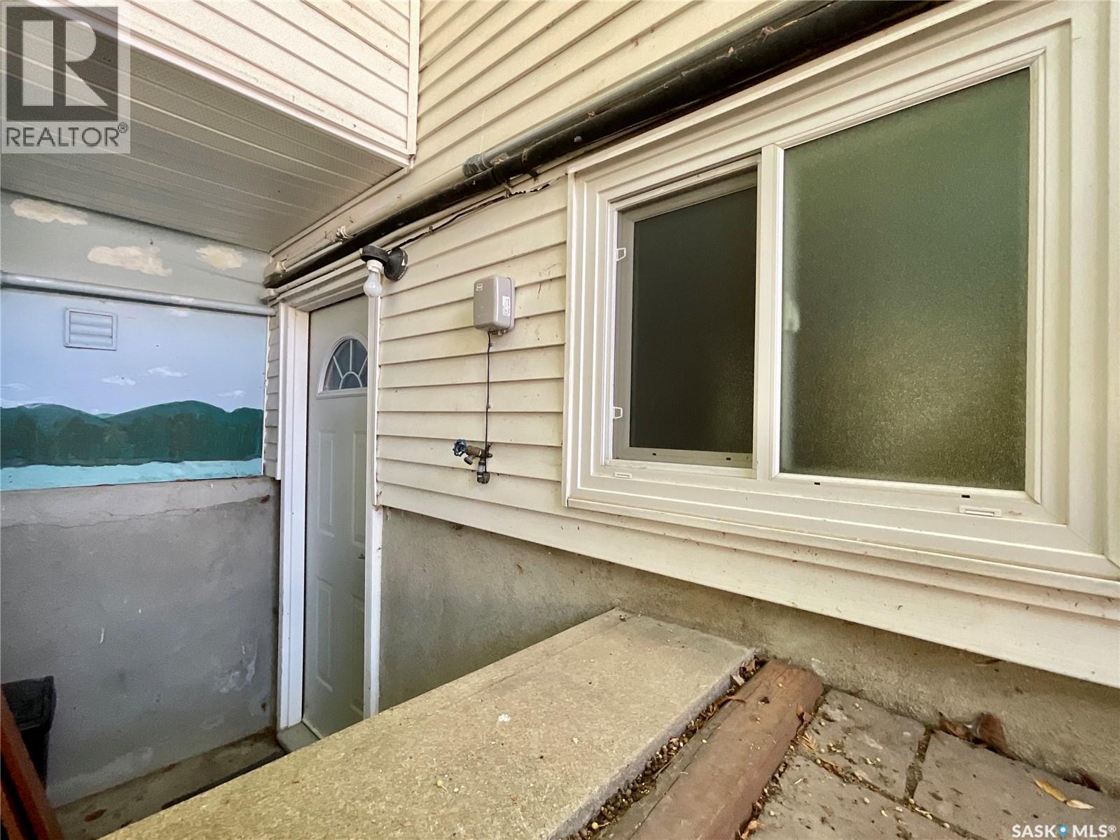 130 Cameron CRESCENT - Image 55