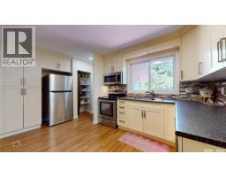 130 Cameron Crescent, Regina, SK S4S2X4 Photo 12