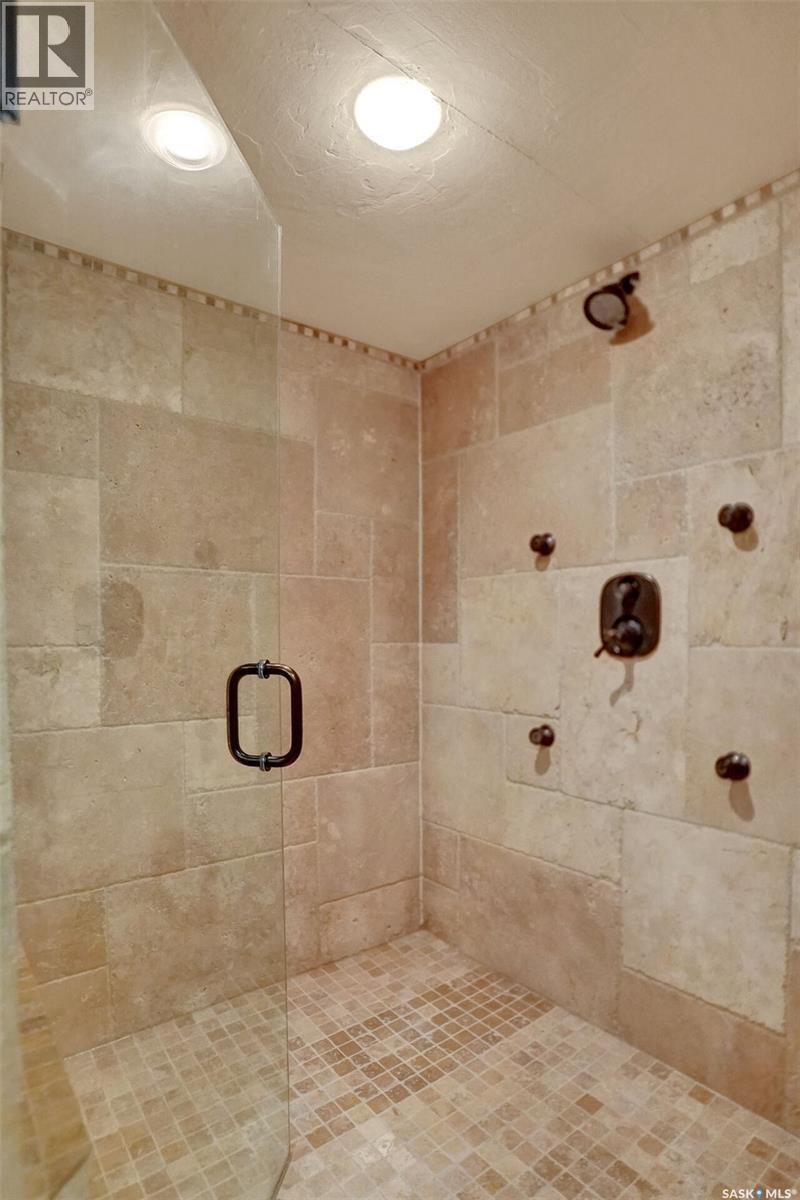 2807 Fleury STREET - 27