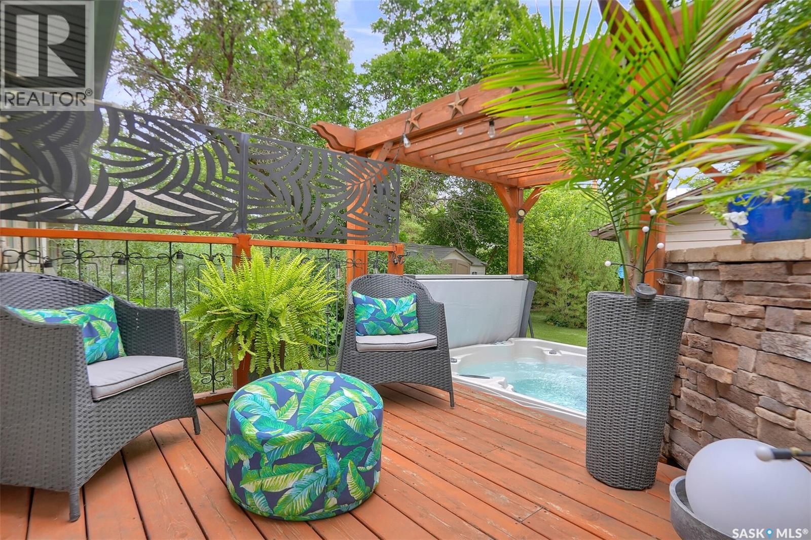 2807 Fleury STREET - 31