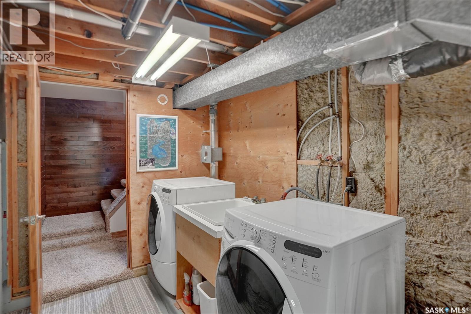 2807 Fleury STREET - Image 44