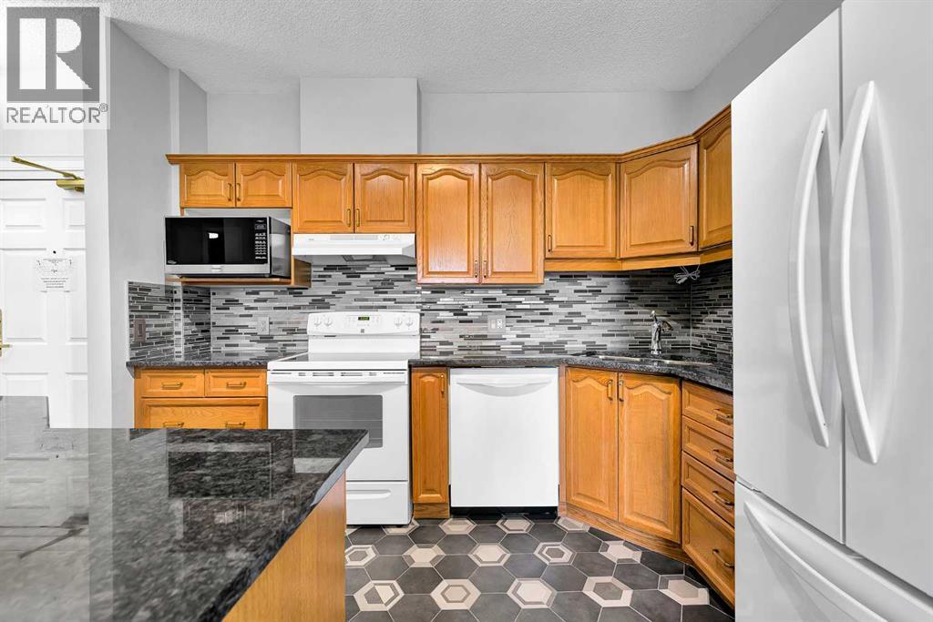 321, 5201 Dalhousie Drive NW photo 7