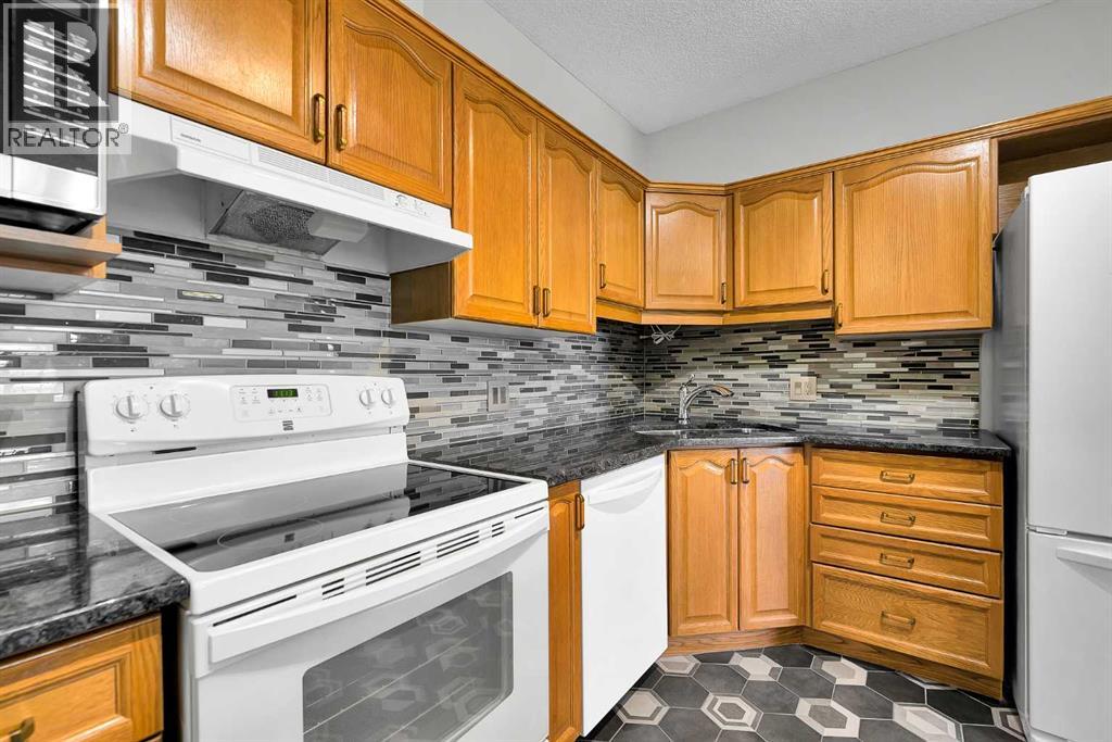 321, 5201 Dalhousie Drive NW photo 9