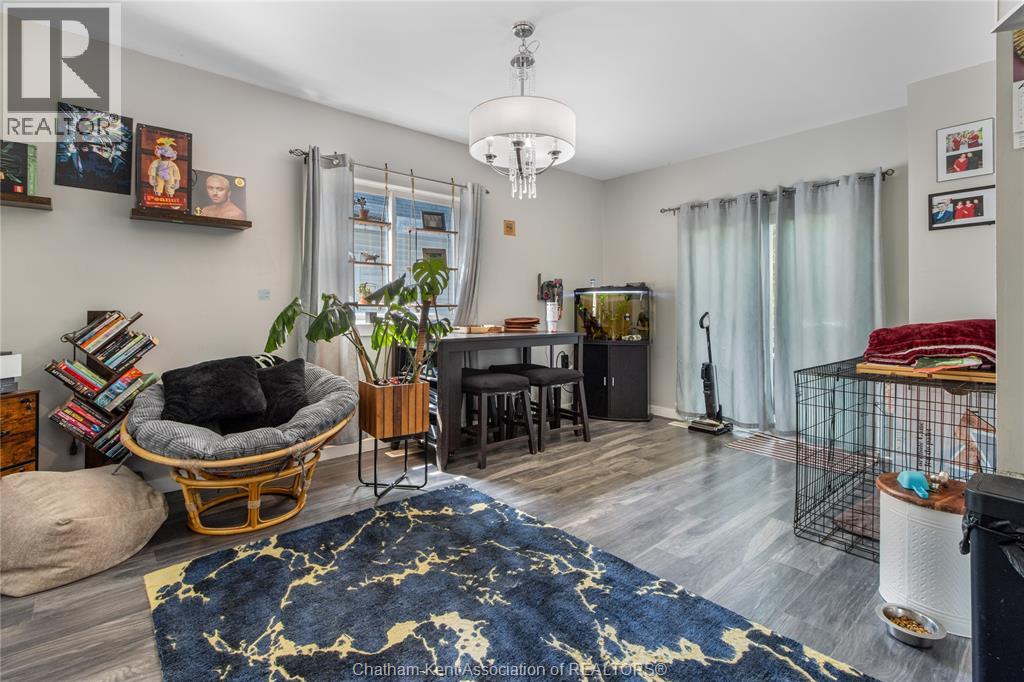 169 LORNE AVENUE - 12
