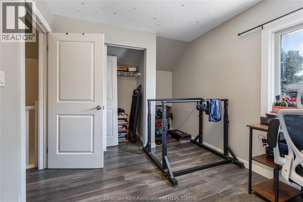 169 LORNE AVENUE - 22