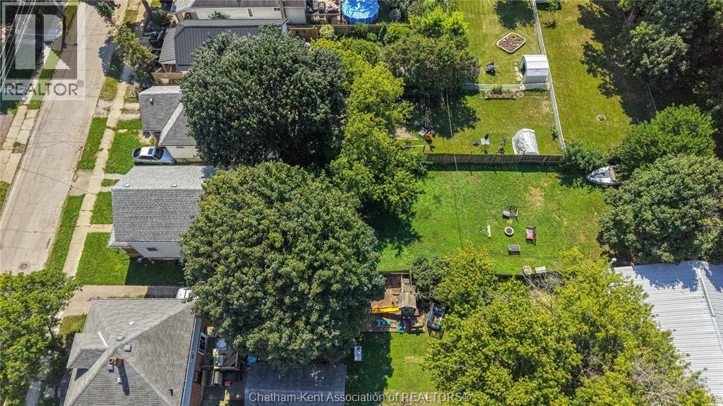 169 LORNE AVENUE - 38
