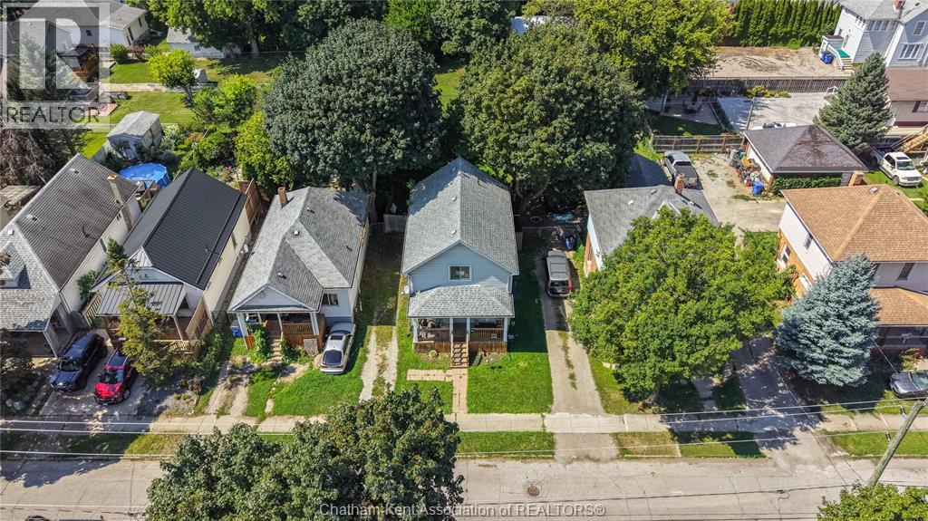 169 LORNE AVENUE - 7
