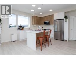 401 842 Orono Ave, Langford, BC V9B2T8 Photo 12