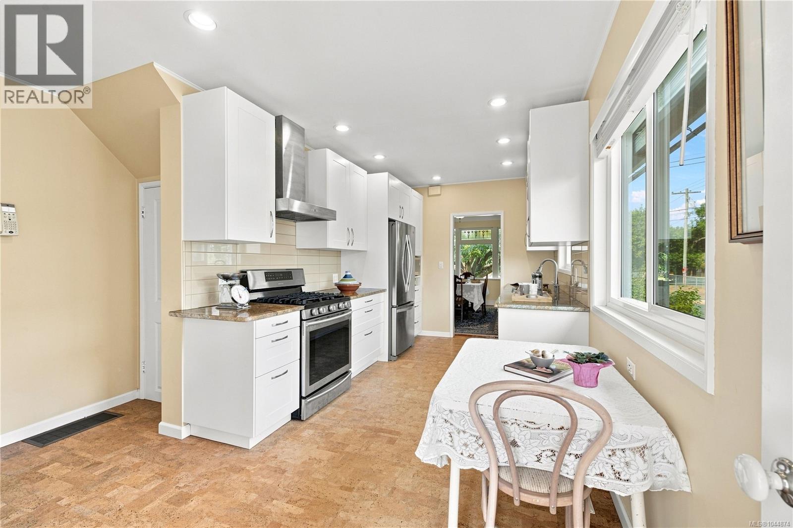 2449 Oregon Ave - 15