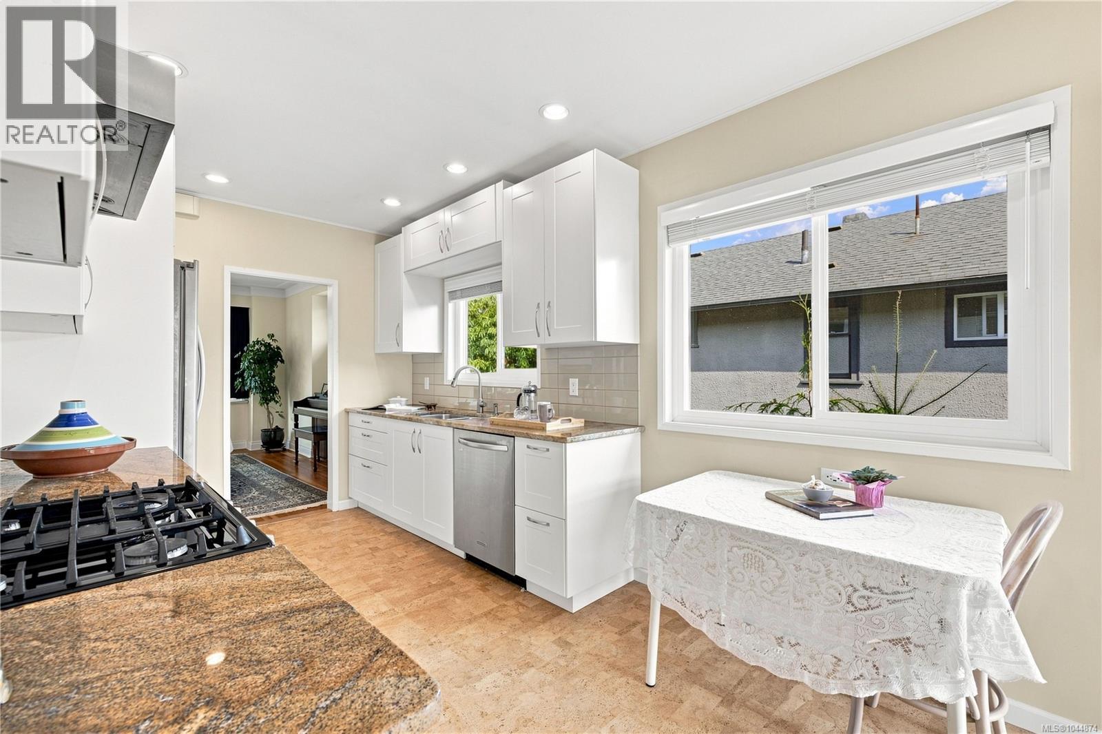 2449 Oregon Ave - 17