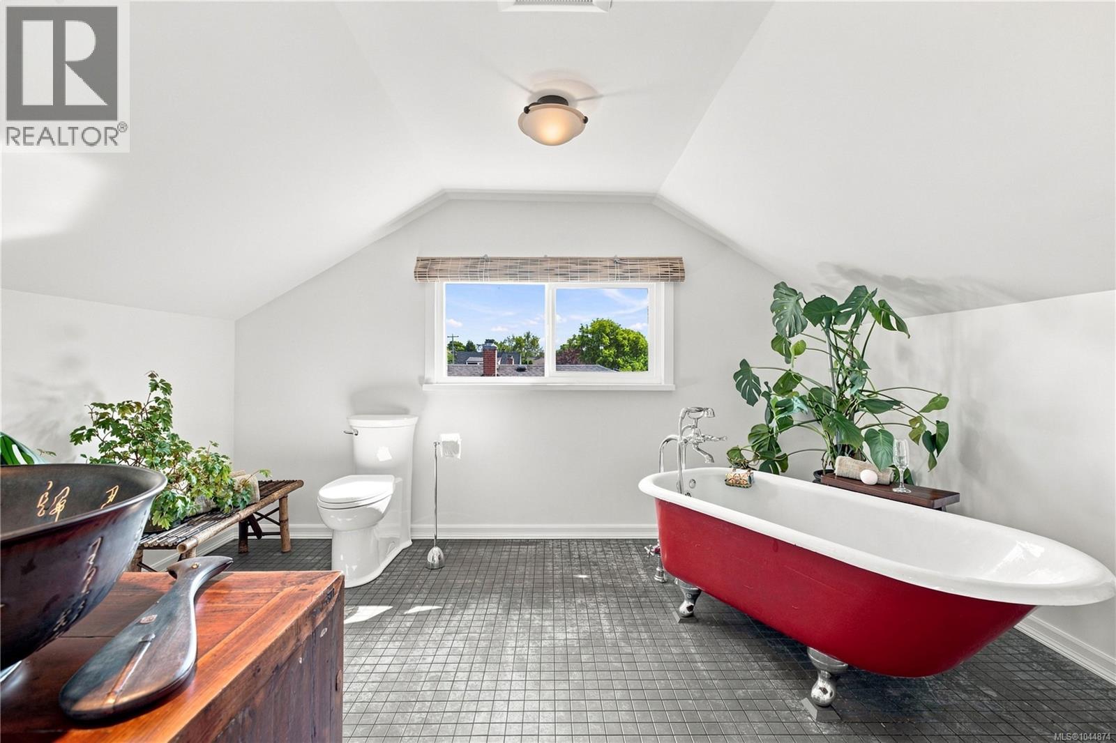 2449 Oregon Ave - Image 26