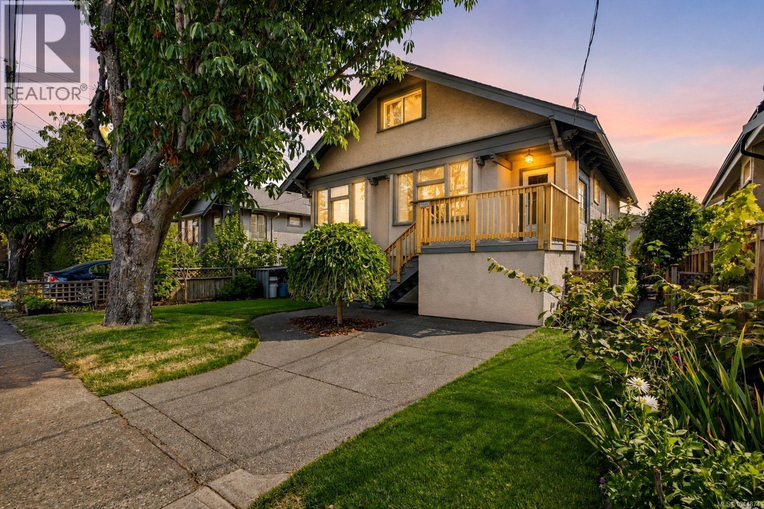 2449 Oregon Ave - 4