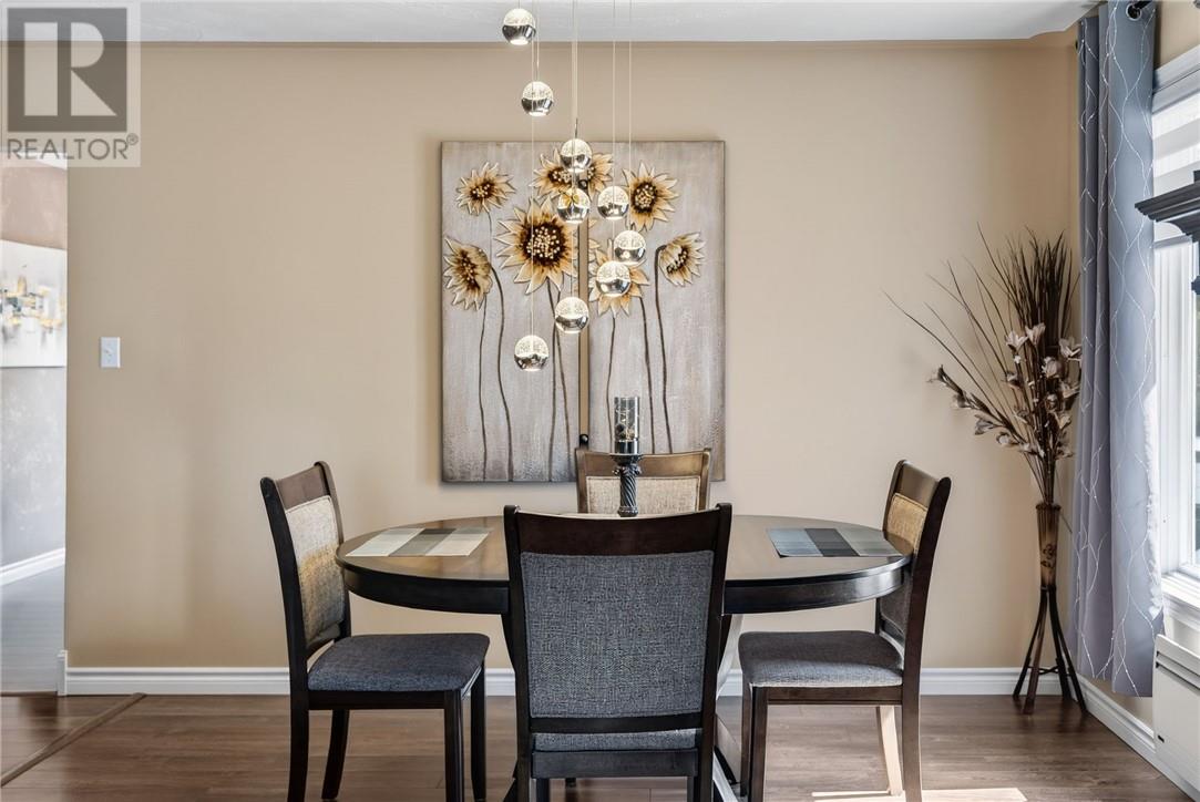 4463 Leger Crescent - Image 36