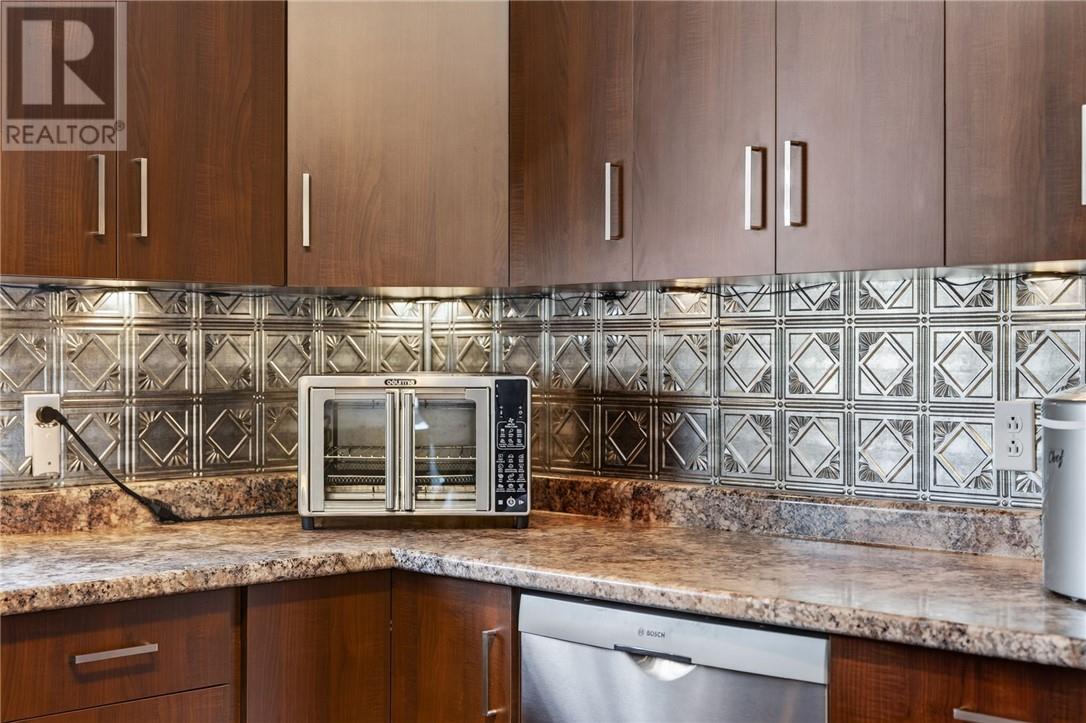 4463 Leger Crescent - 16