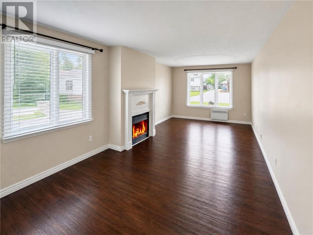 4463 Leger Crescent - 64