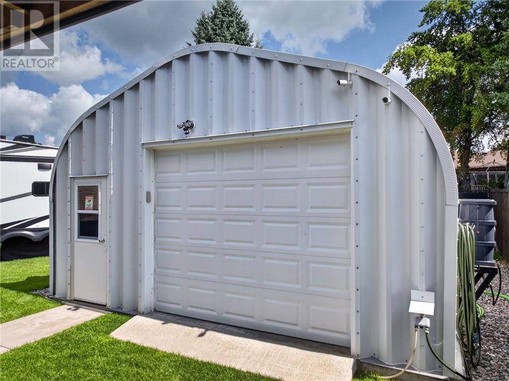 4463 Leger Crescent - Image 75