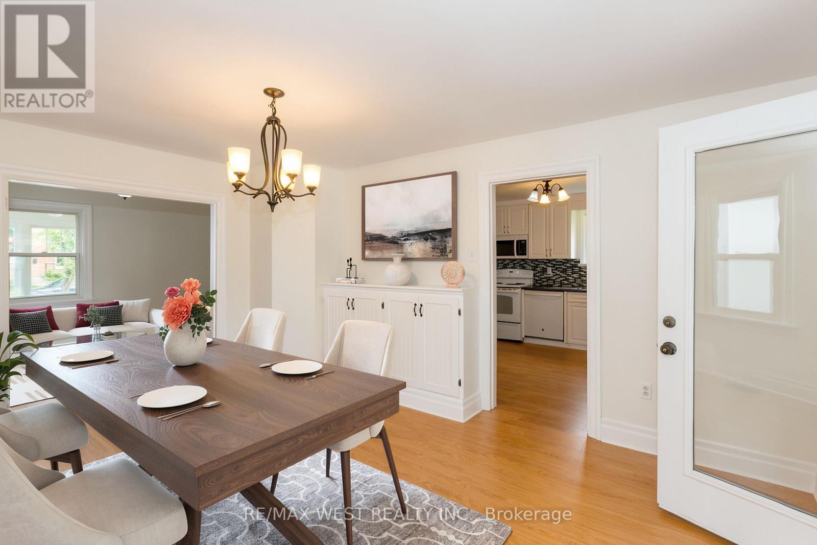 175 WELLINGTON STREET W - 10