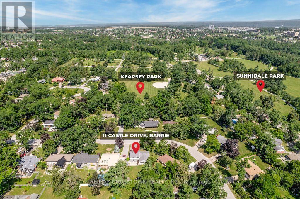 11 CASTLE DRIVE - 47