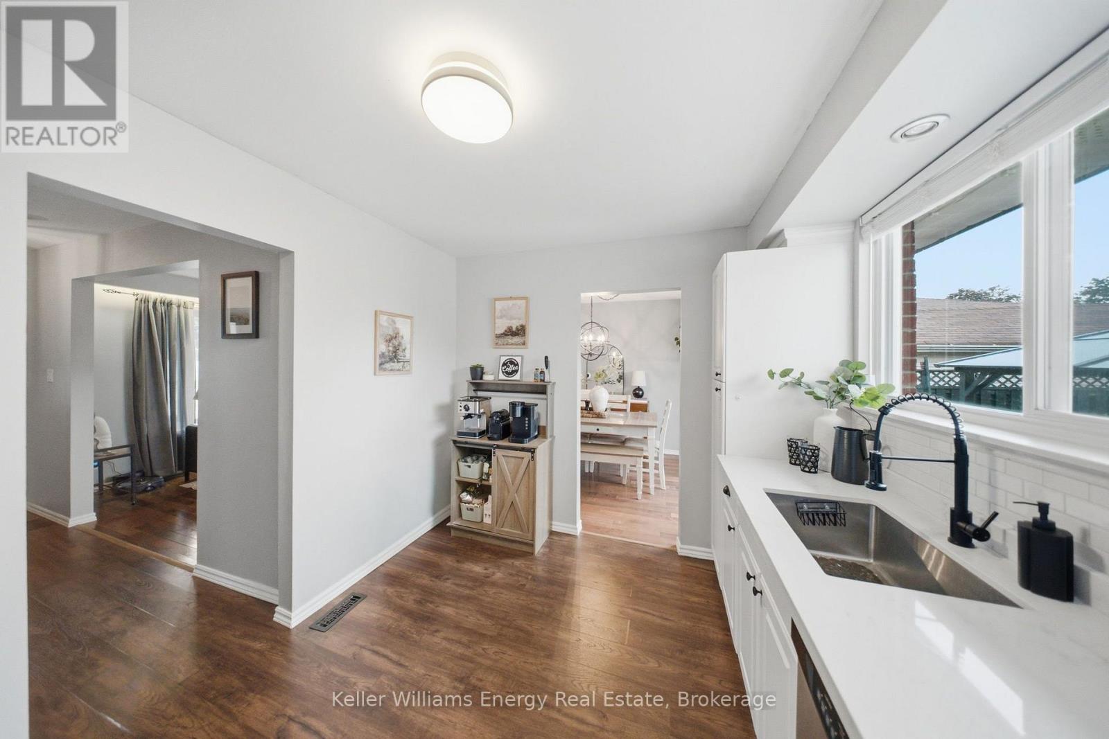 233 PHILLIP MURRAY AVENUE - Image 10