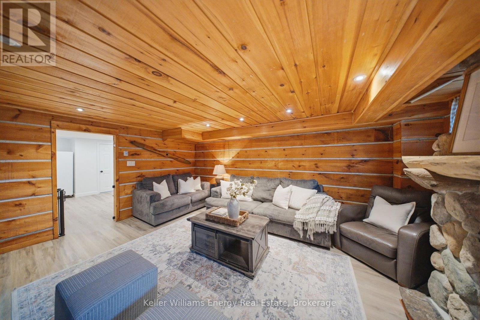 233 PHILLIP MURRAY AVENUE - Image 24