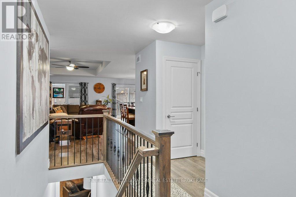 8 BRIARWOOD CRESCENT - 6