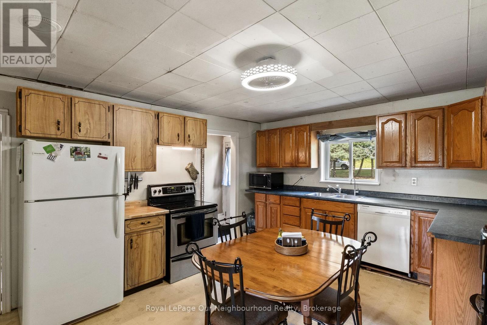 377 CRANDALL ROAD - Image 10