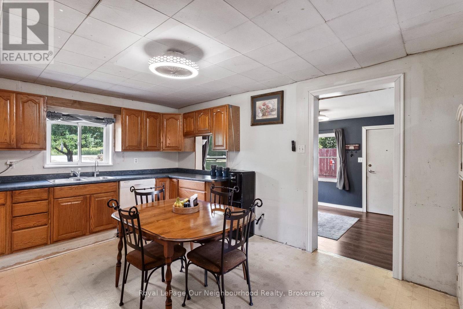 377 CRANDALL ROAD - Image 13