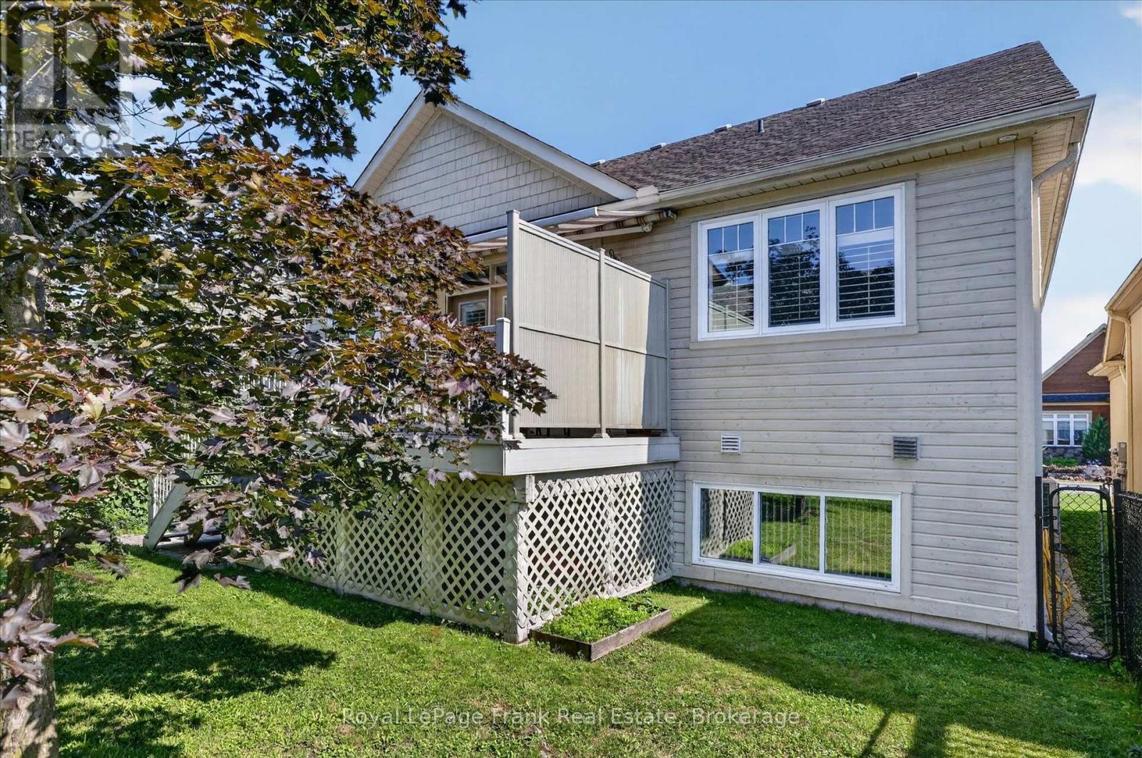 #43 22 LOCKSIDE DRIVE - 40