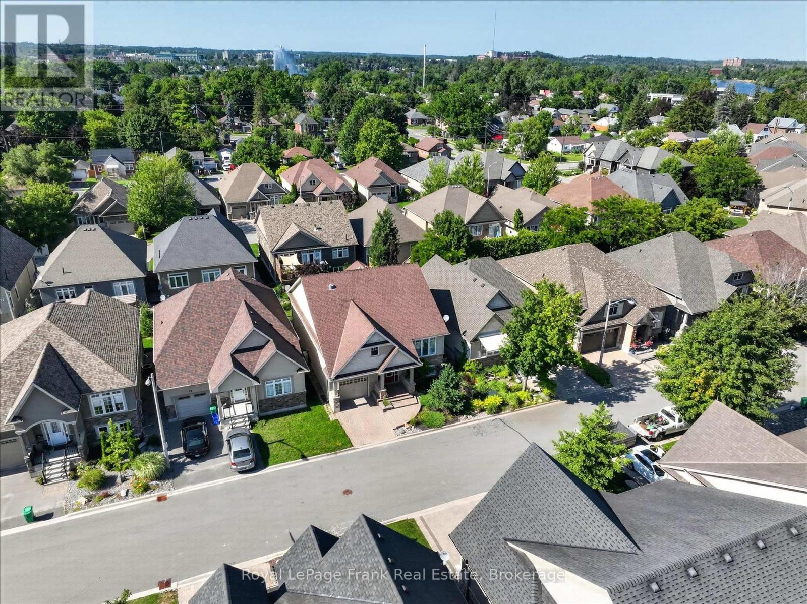 #43 22 LOCKSIDE DRIVE - Image 45