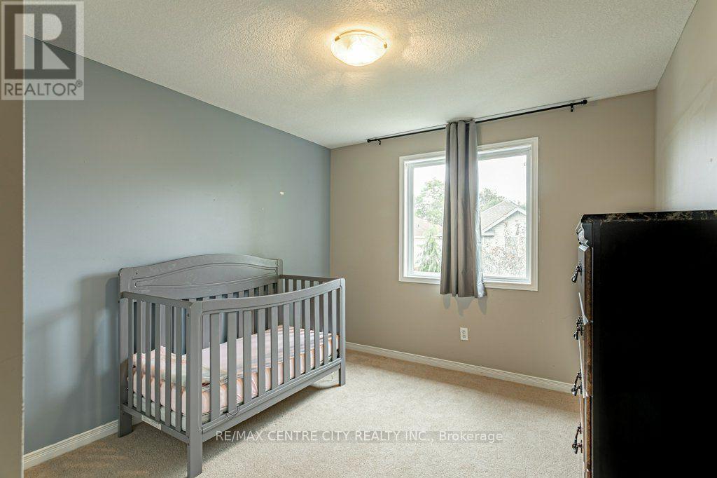 320 ROSSMORE COURT - Image 18