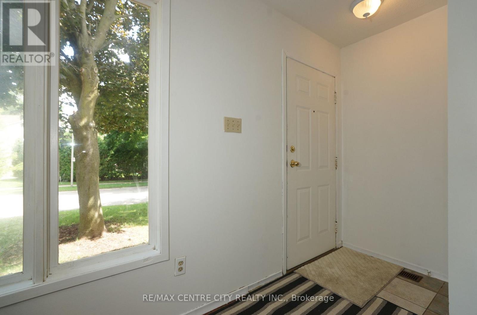 66 INVERARY ROAD - 5
