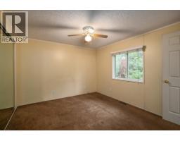 Laundry room - 6439 Farmers Drive, Kelowna, BC V1P1A2 Photo 7