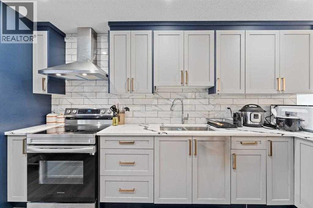 12 Cedargrove Road SW - 12