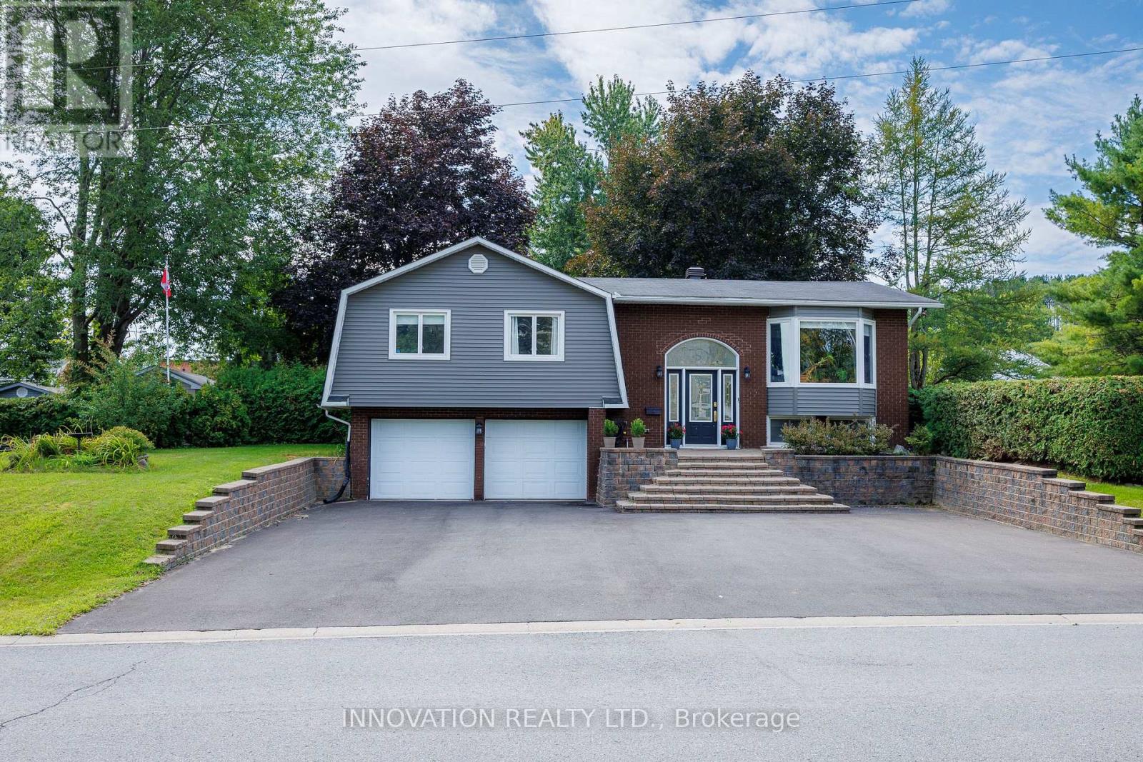 Property for sale at 174 BELISLE STREET