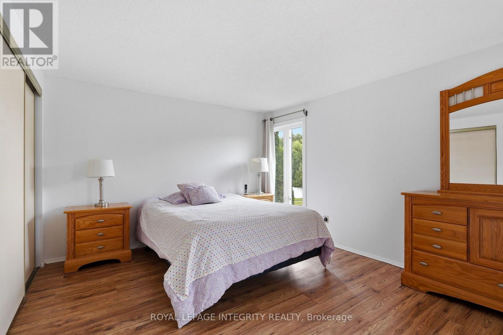 ##4 890 CAHILL DRIVE W - Image 17