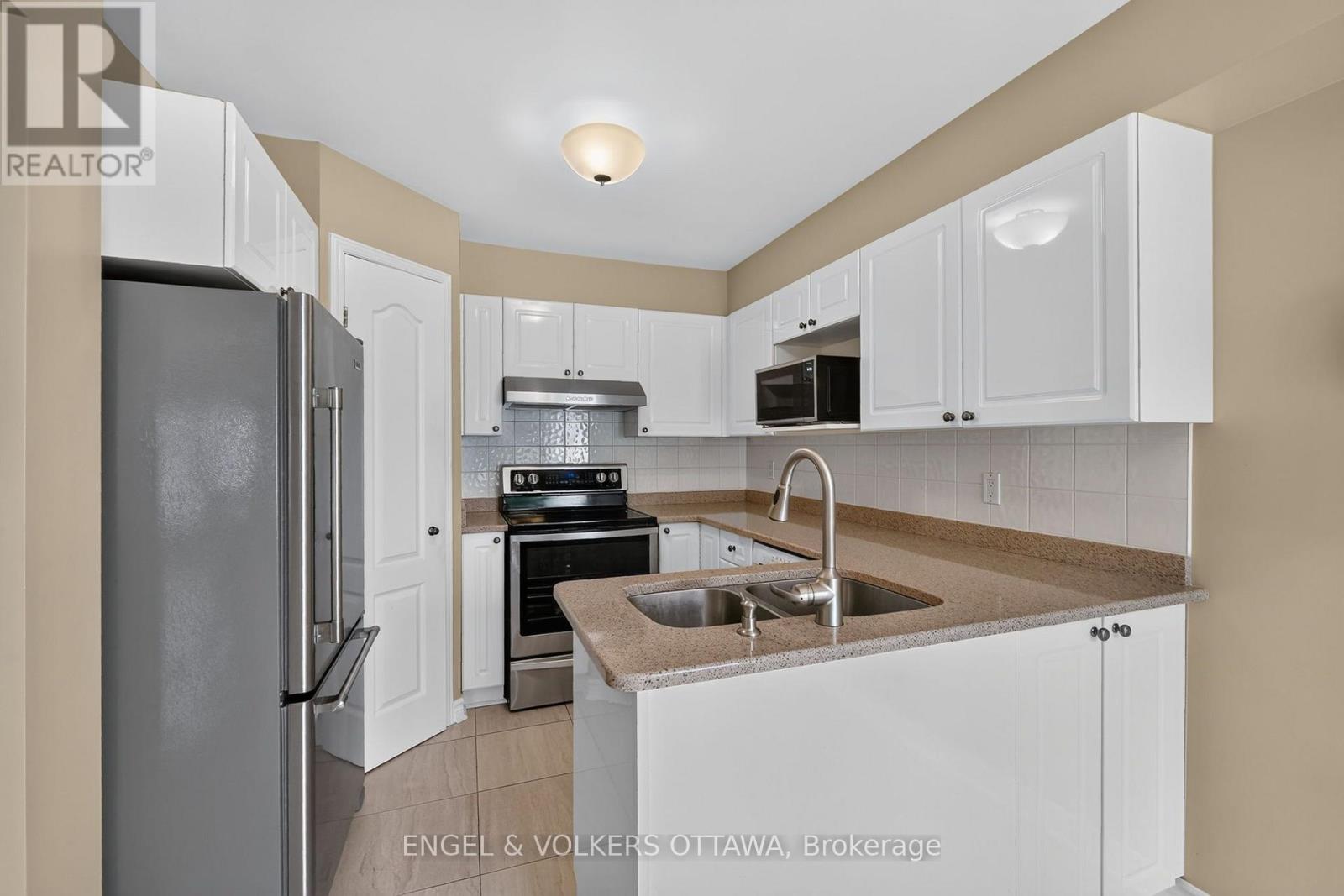 173 HEARST WAY - Image 11