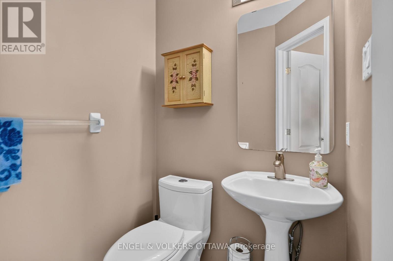173 HEARST WAY - Image 13