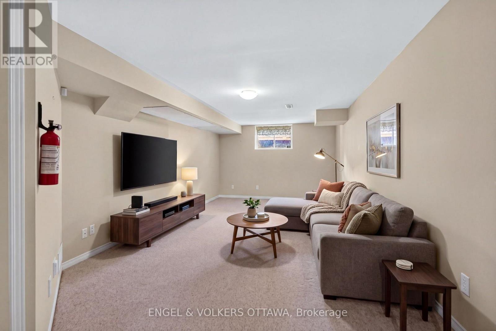 173 HEARST WAY - Image 22