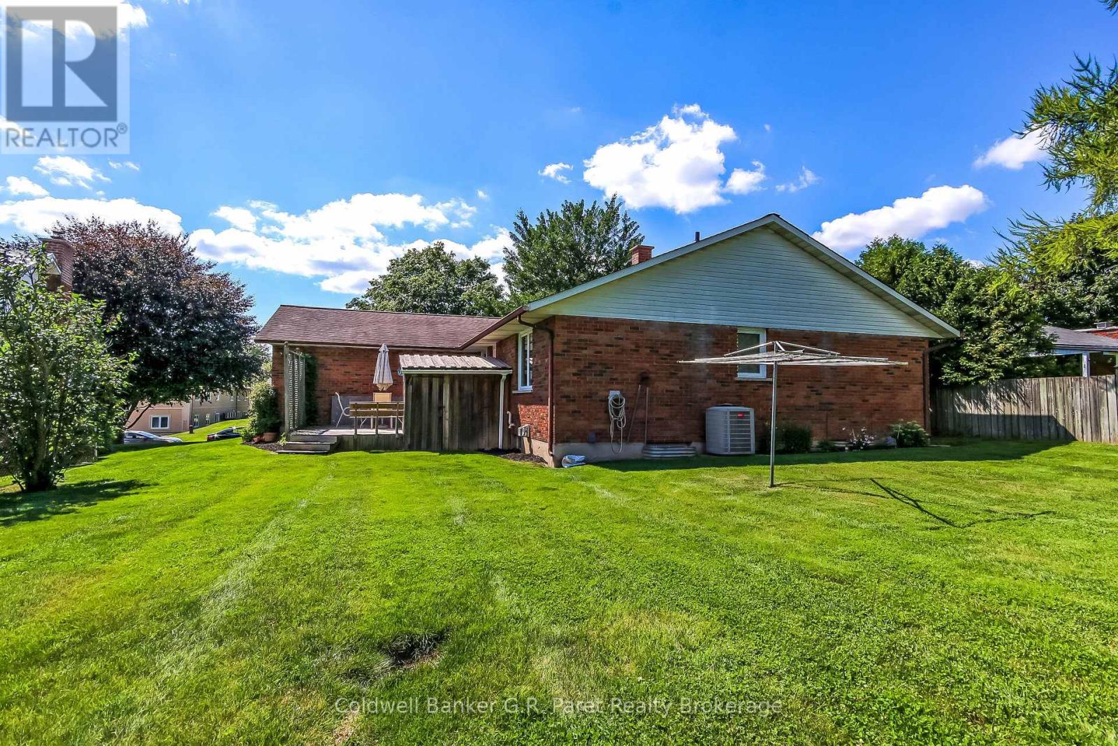 28 WOODCOCK DRIVE - 5