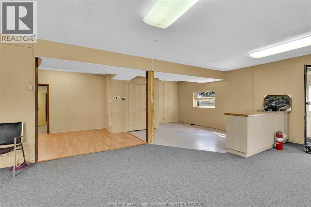 8588 ELEVENTH LINE - Image 39