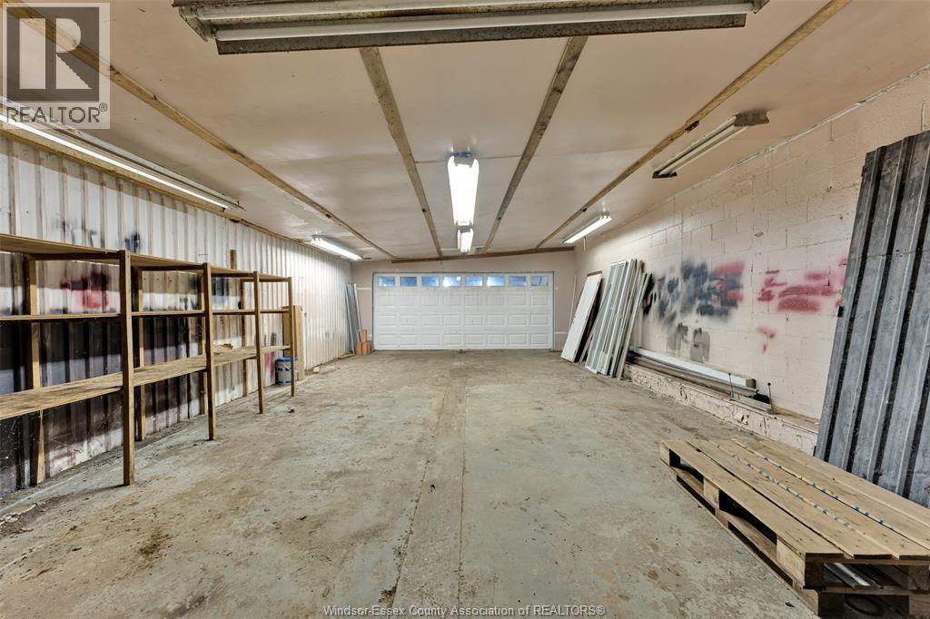 8588 ELEVENTH LINE - Image 47
