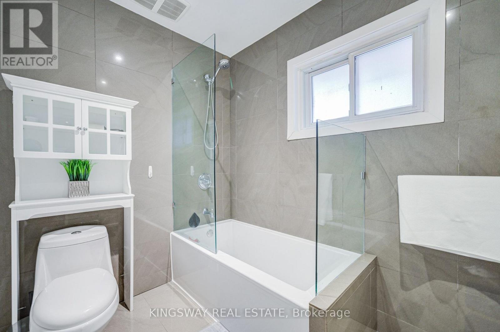 20 WIGMORE DRIVE - 23