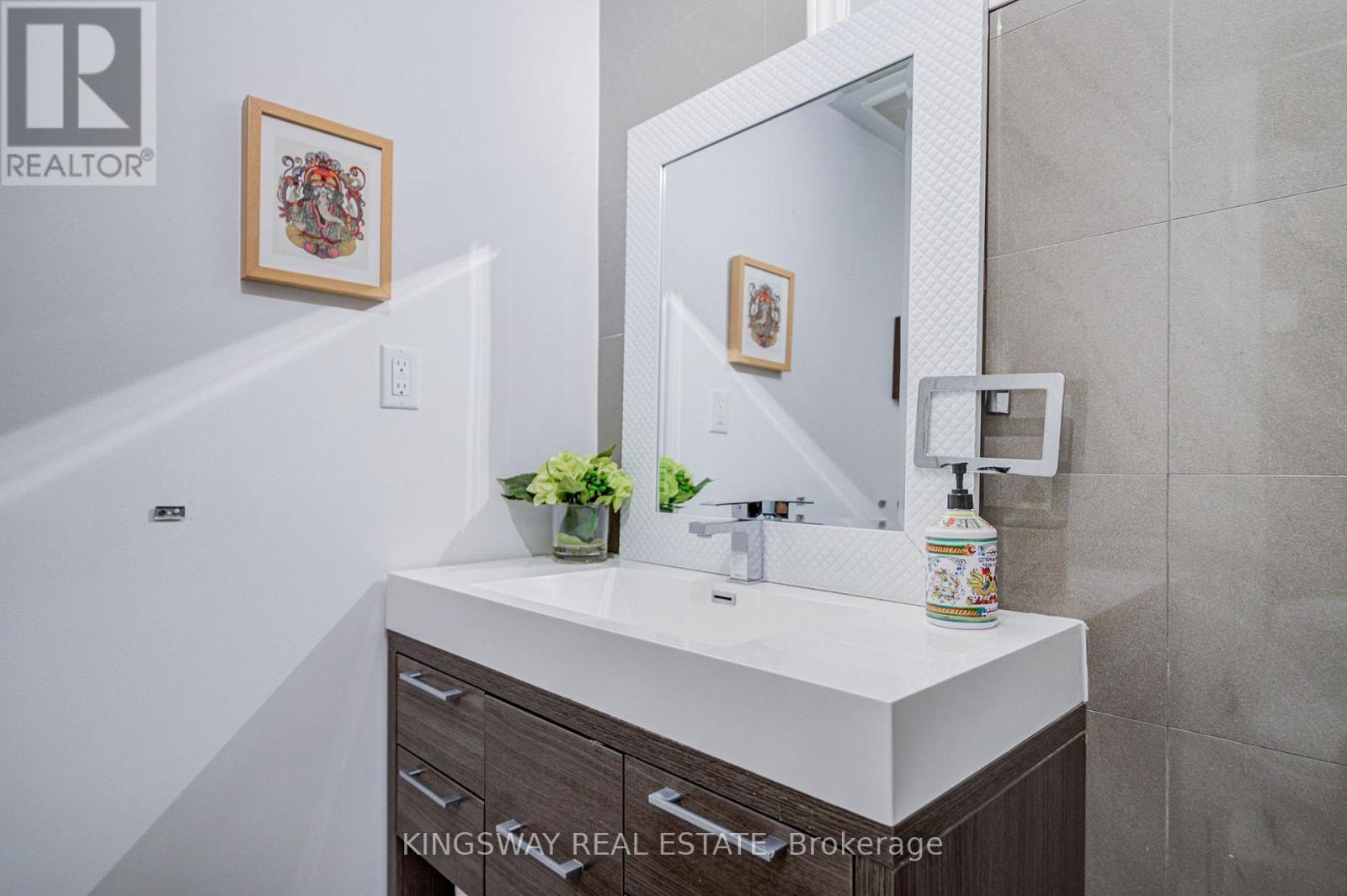 20 WIGMORE DRIVE - Image 41