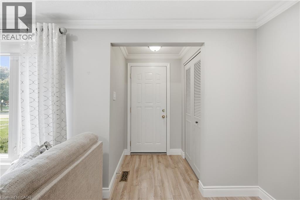 25 FLINT Drive — photo 3