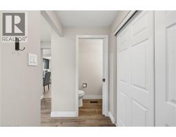 25 Flint Drive, Kitchener, ON N2E1S8 Photo 16