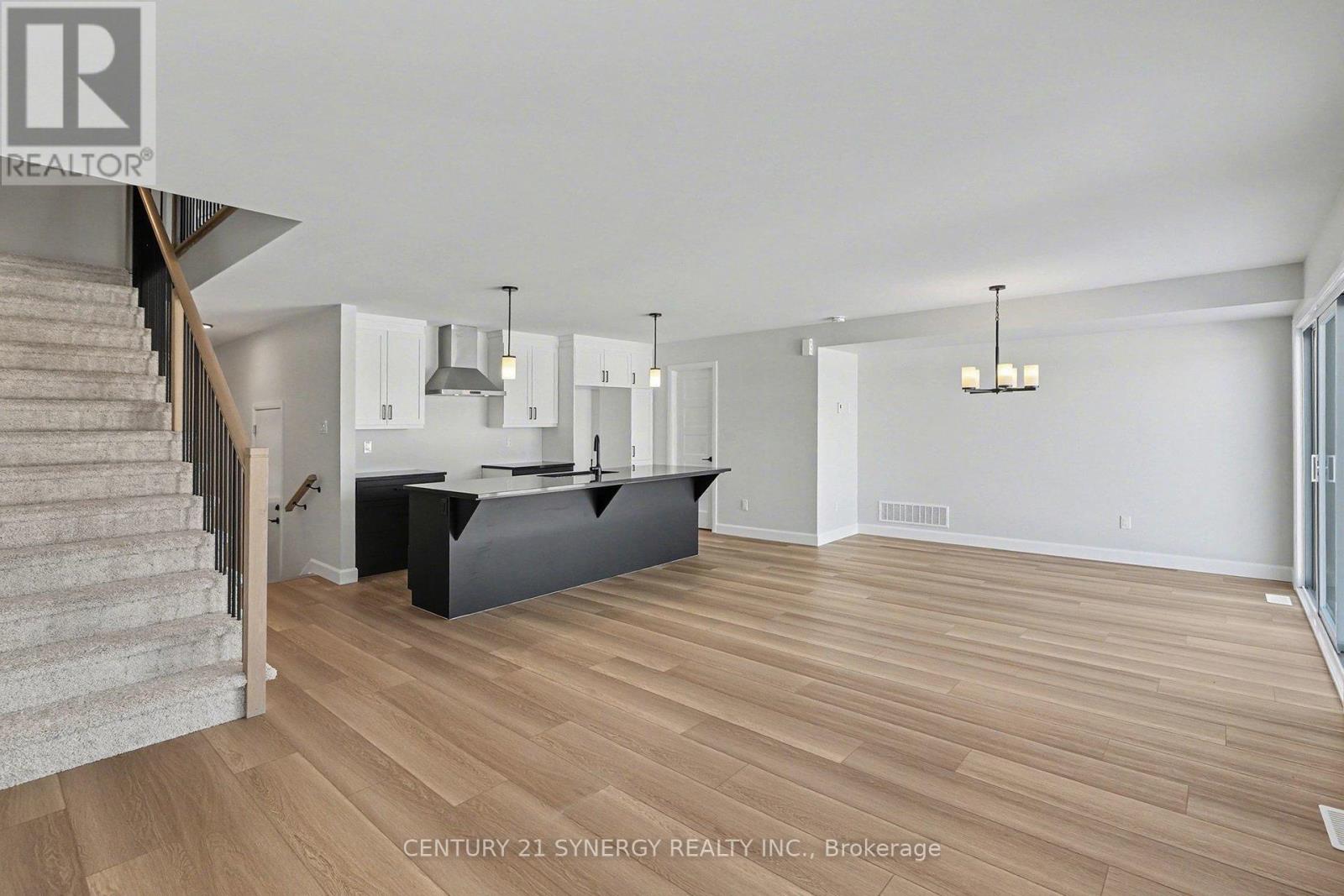 67 VILLENEUVE STREET - 11