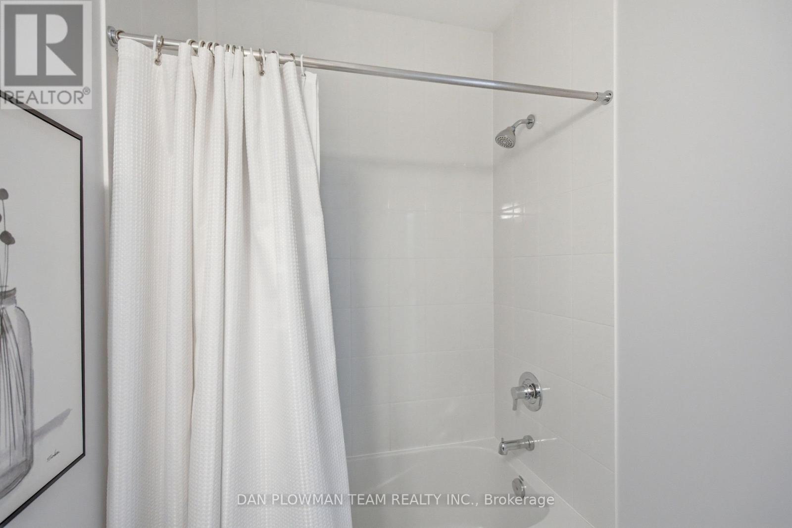 2 HOLTBY COURT - Image 23
